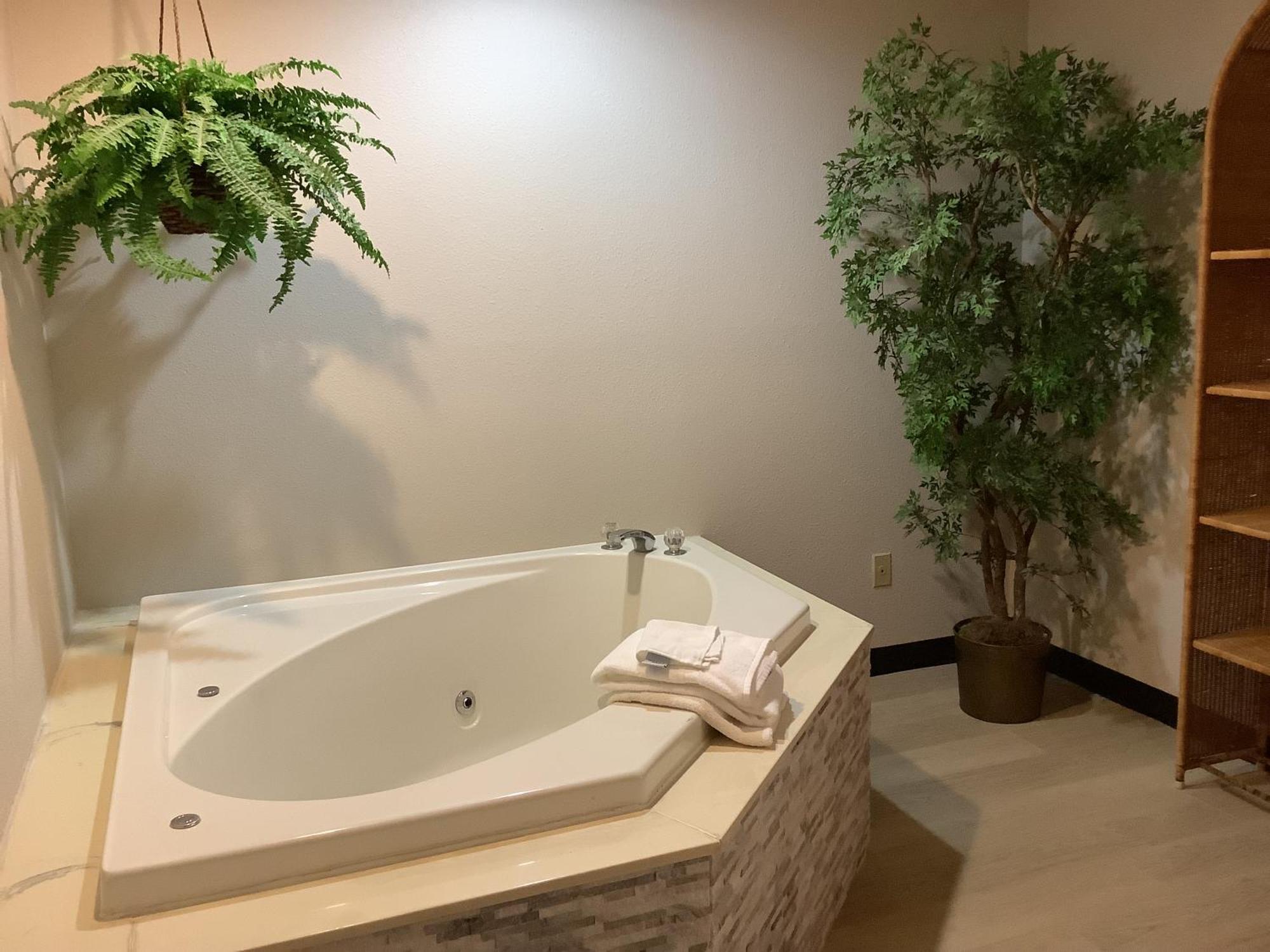 Days Inn By Wyndham Kingdom City Zewnętrze zdjęcie
